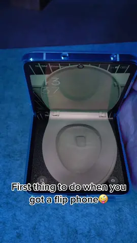 Pov:close my cyber toilet🤣 #flipphone #android 