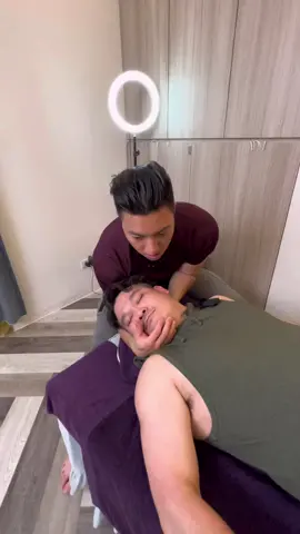 妞妞一家來調理！妞爸身體硬梆梆！| 整復師 徒手調理師 Chiro | CrackASMR | DrMorgan｜【摩根老師】