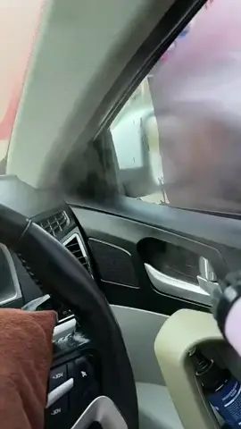 GRASS Антизапотеватель для стекол и зеркал Grass Antifog Cтекол и зеркал автомобиля. Обеспечивает четкую видимость более 2-х недель, подходит для любой стеклянной поверхности. Состав Диметикон; Бутилгликоль; Изопропанол; Вода; Краситель. Применение Перед обработкой очистить стекло средством Clean Glass; Распылить средство на стекло и равномерно распределить по поверхности с помощью сухого чистого бумажного полотенца или микрофибры 📞+998909154141 #uzbekistan🇺🇿 #iwash_uzbekistan #toshkent #tuman #chevrolet #futbol #carwash #keramika #gentra #drymonster #uzavto #moshinabozor #tornador #kohc #gyeon #detailing #omax #karcher #tashkent #uzbekistan #himchistka #ximchistka #kochuzbekistan #блеск #moyka #moykamarkaz15 #avtospauzb #avtomoyka #lavr_avtohimia #shinesystems