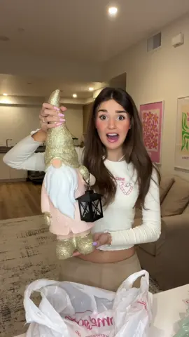 Time to Christmas decoratioooonsss🎄#christmas #christmasdecor #christmasdecorating 