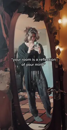 okay now ask me about the other parts of my room so i can show the rest of my scroungely cave >:)) #yourroomisareflectionofyourmind #RoomTour #gremlincore #adventurepunk #westportwoods #lotr #fantasy #lordoftherings #forestgrunge #forestcore #earthtones 