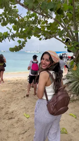 island girls for the day 🌊👙☀️#islandlife #islandgirls #saonaisland #saonaisland2021 #dominicanrepublic #dominicanrepubliccheck #puntacana #bachtrip #bachweekend #bridesmaids #bachtrip2022 #saonaisland #saona   