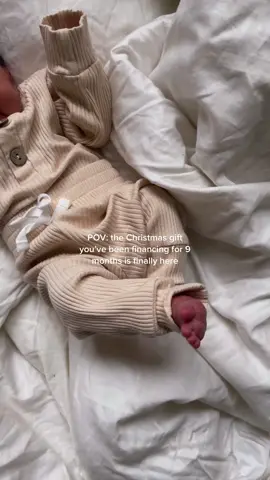 My angel baby 🤎 #newborn #preemiebaby #momblogger #momcreator #girlmom 