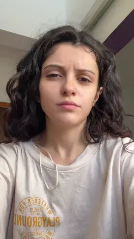 Instagram: claudiasuracee_