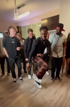 Dance Challenge.. can you do it? #dance #challenge #viral #2023 #fyp 