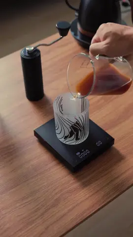 Pha cà phê Aeropress vào một ngày đông lạnh | Phụ kiện: Cối xay Timemore C3, Cân Timemore Báic #coffee #xuhuongtiktok #pourovercoffee #aeropresscoffee #aeropressbrewing #coffeetiktok #phacaphe 