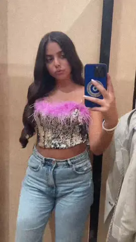 Girls don’t walk run to bershka #fyp 