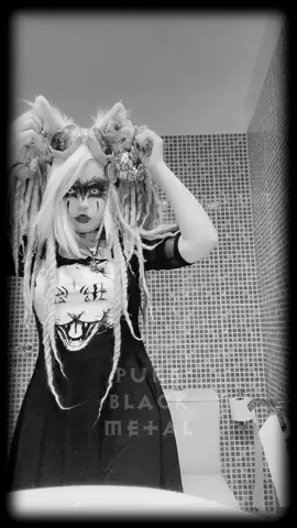 Consejos aesthetic para los nuevos en el Black Metal #meme #cringe #poser #blackmetal #blackmetalhead #metal #corpsepaint #dsbm #mayhem #satan #egirl
