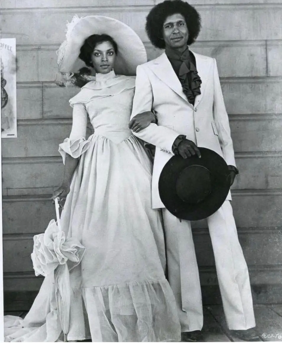The movie Thomasina & Bushrod (1974) was directed by Gordon Parks & stared Max Julien & Vonetta McGee. Set in New Mexico during the years 1912-1915, a fictional black \Bonnie and Clyde\-type race through the Southwest in their ancient jalopies, shooting lawmen and sharing the riches with poor folks.  Max & Vonetta were real life lovers. #thomasinaandbushrod #maxjulien #vonettamcgee   