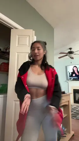 I can’t do the helicopter hands 🤣 #fy #viral #dancetrend 