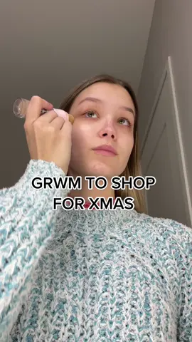 Wrapping some more gifts later 🎁 #grwm #grwmmakeup #getreadywithme #MakeupRoutine #xmasshufflesongs #xmas #simplemakeup #grwmshopping 