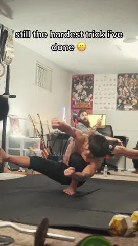 Next level 😳 (via @Raphkg 🍙) #gym #Fitness #gymnastics #flip #elite #professional 