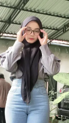 Miaw miaw ketiga😾