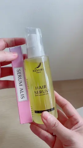 Ini dia yg ditunggu2, kini Kemiry Organic sdh hadir dalam kemasan 100 ml juga. Lebih hemat + free bonus serum alis lagi. Yuk guys klik keranjang kuning langsung cekout #KEMIRY #minyakkemiri #minyakkemirimurni #minyakkemiriasli #penyuburrambut #hairserum #ViralDiTiktok #hairoil #haircare #viral