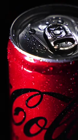Coca Cola- Homemade Concept AD #fictivead #concept #davinciresolve #colorcorrection #editing #montage #frenchtouch 