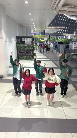 All I want for Christmas is you 🤣✨🎄 #fgdance #TikTokAwardsVN2022 #GiangSinh2022 #christmas #dance #dancechallenge #TiktokDanceVN 