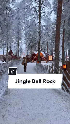 Jingle Bell Rock 🎄🎅🏼 #christmas #christmassong #jinglebellrock #violin 