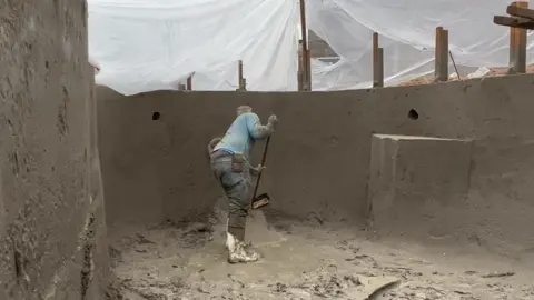 #gunite #pool #fypシ゚viral #rain #dirtyjobs 