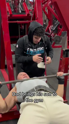 GYM>>HW 🤝 #fyp #GymTok #FitTok #dadtok #gymhumor #workout #pov #skit #sorrymom 