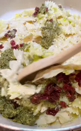 So so good #pasta #pastatiktok #Foodie #comfortfood #carbs 