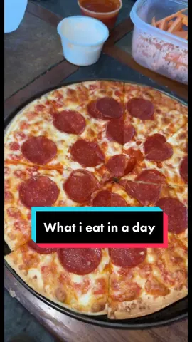 #whatieatinaday #aldi #traderjoes #samyangnoodles #hypemunchies #jetsranch 