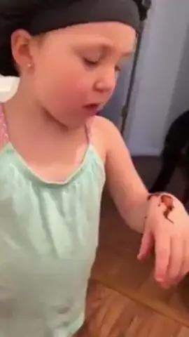 Poop prank on daughter💩 Reaction is PRICELESS 🤢😂 #fyp #mother #daughter #poopprank #fypシ #viral 