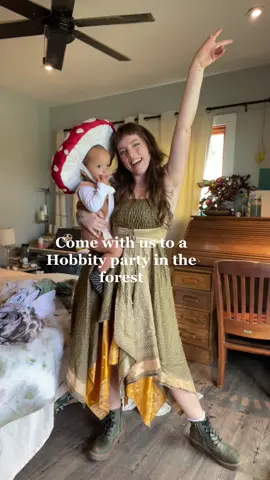 It’s taken a while to find our people….they were hiding in the ferns #hobbitparty #forestfairies #cottagecoreparty #toddlerbirthdayideas #mistymountainfarm 