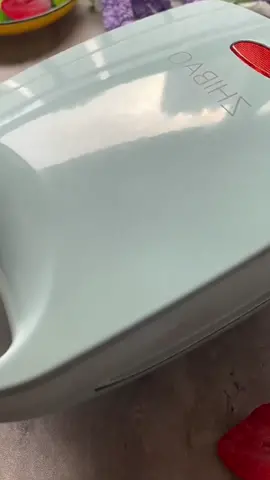 Do you want to make sandwiches with it?#sandwichmaker #sandwichmachine#homeliving#goodthing#kitchengoodthing#foryou#fyp #HPRadicalReuse 