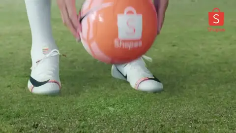 CR7 na propaganda da shopee KKJJKKKKK #foryou #foryoupage #cr7 #shopee #fyp #fy #StumbleWheels #meuladofilhodamae #messi #neymar #brazil #brasil🇧🇷 #portugal #compras 