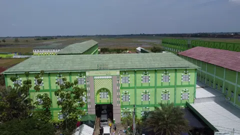 Pantauan Udara Kedatangan Santri Formal Banat LPD Al Bahjah Buyut