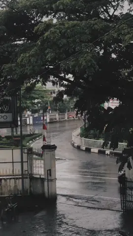 Satu kata buat dia disini?