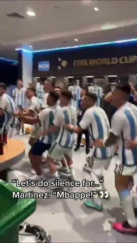 Emiliano Martínez in the Argentina dressing room after their World Cup win 🇦🇷👀 #argentina #worldcup #messi #martinez 