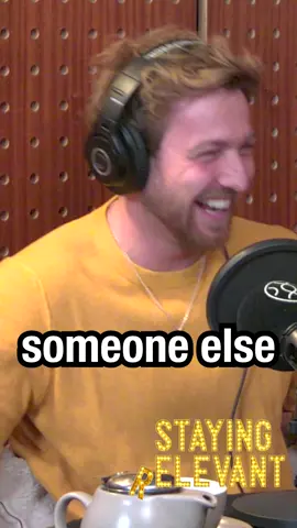 Ending 2022 as we started 🤣 #samandpete #podcast #stayingrelevant @Samthompsonuk 