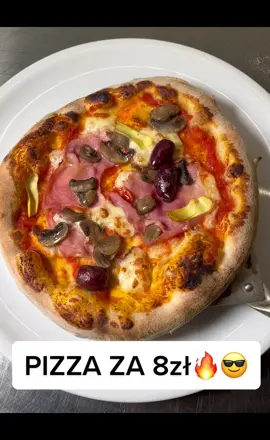 Gdybyśmy sprzedawali pizzę po 8 ziko, to tak by wyglądała😝 #pizza #dc #ciekawe #inflacja #Foodie 