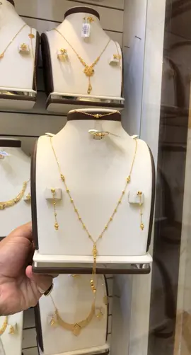 طقم انيق لبس يومي ذهب عيار 21 بسعر 2100 ريال مجوهرات ياسر عبدالله المهناء للطلب والاستفسار التواصل واتساب 0599762880