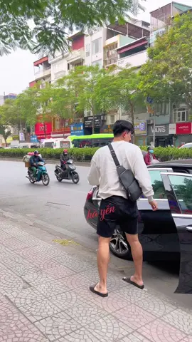 1 sự tinh tế nhẹ đến từ Jack dành cho Ms Q 😍 #ninhduonglanngoc #lexuantien 