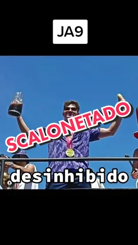 scalonetado 🤣 #julianalvarez #laarañaquepica #scaloneta #seleccionargentina #festejo #campeon #mundial  #argentina #manchestercity #river #obelisco #parati #tiktok #viral 
