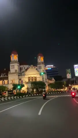 Semarang kalo malem gaada obat vibes nya 🥰✨