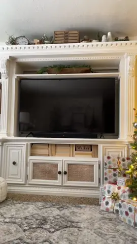 Well I’m moving!! #creepy #aichallenge #ghosts #kindafreakingout #holidayoreoke   