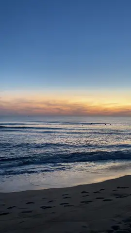 Một chiếc clip không nhạc, không status, chỉ có sóng biển…  #sea #binhminh #biển #biểnđẹp #sóng #didaudocungnehe #tramcamxuc💔 #tramcamxuc #tâmtrạng #xuhuong 