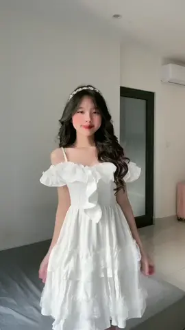 Pé váy này bận như công túa luông 🍉
