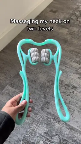 Having neck pains? TRY OUT THIS PRODUCT ON THE WEBSITE: https://homearrangements.myshopify.com  #Fitness #NEEDS #MUSTHAVES