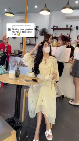 Trả lời @Nguyễn T. Oanh Có một câu nói rất hay là : Là con gái đừng tiếc tiền làm đẹp cho bản thân vì đàn ông sẽ không tiếc tiền cho gái đẹp đâu 😪🥲