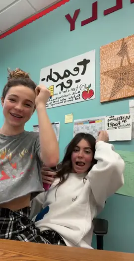 @SKYLAR😈🧿 @🎄✨HANNAH✨🎄 half dayyyyy