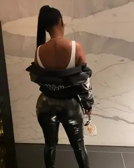🍫🔥#blackhairstyle #fypシ゚viral #blackgirltiktok #blackpretty #berniceburgos #fansberniceburgos #bellezanegra #blackgirlfashion 