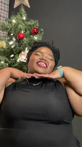 Love this sound‼️🎄✝️🖤 And we still running up content from my show! Thank you to everyone who came out and enjoyed my show. Though not everyone got a picture, your presence was fully felt and appreciated. ❤️ • • • #AllThngsKennadi #ArchitectOfJoy #fun ##friends##family###Love##photos#polaroid #allblack #redlips #christmas #holiday #fyp #foryou 