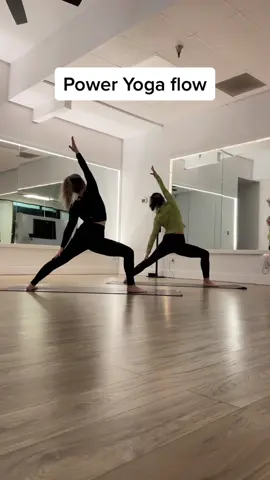 Power Yoga flow @ The Practice Space #yoga #yogaflow #bellevuewa #thepracticespace 