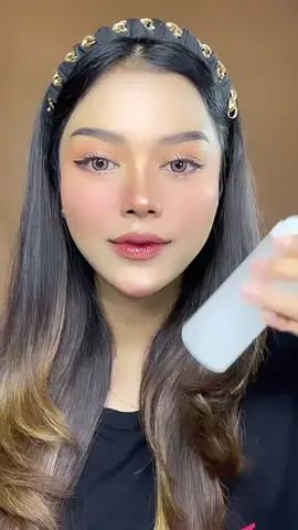 Seharian di pakai pergi, heran makeup nya malah makin glowing dan matte di muka😍😜 #citatociki #seamakeup @seamakeup.id 