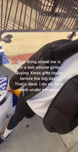 Forever cutting it close✊ #fyp #xmas #relatable #christmas #christmasshopping 