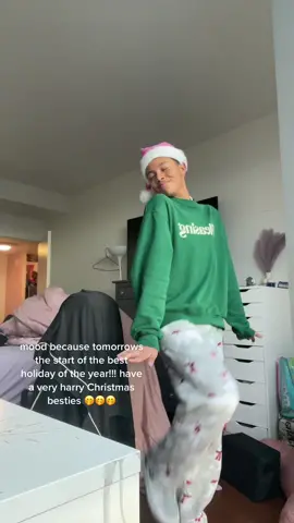currently in my christmas era!!#harrystyles #hslot #loveontour #fypシ #pleasing #christmas #trend 